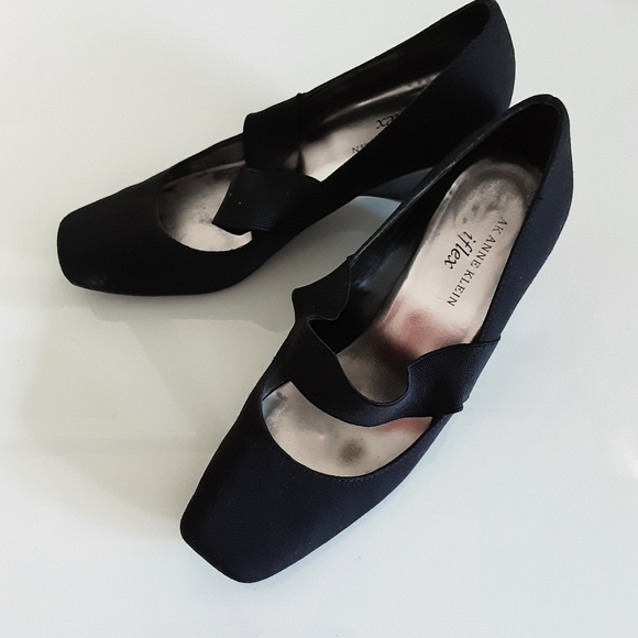 Anne Klein Black Matt iFlex Wedge Heels - Picture 2 of 12